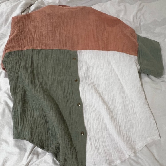 Block Color Shirt - Picture 6 of 7